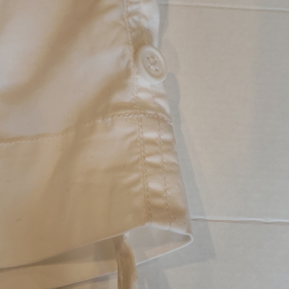 3/$30 PAPAYA Shorts with tan piping details - Picture 3 of 5